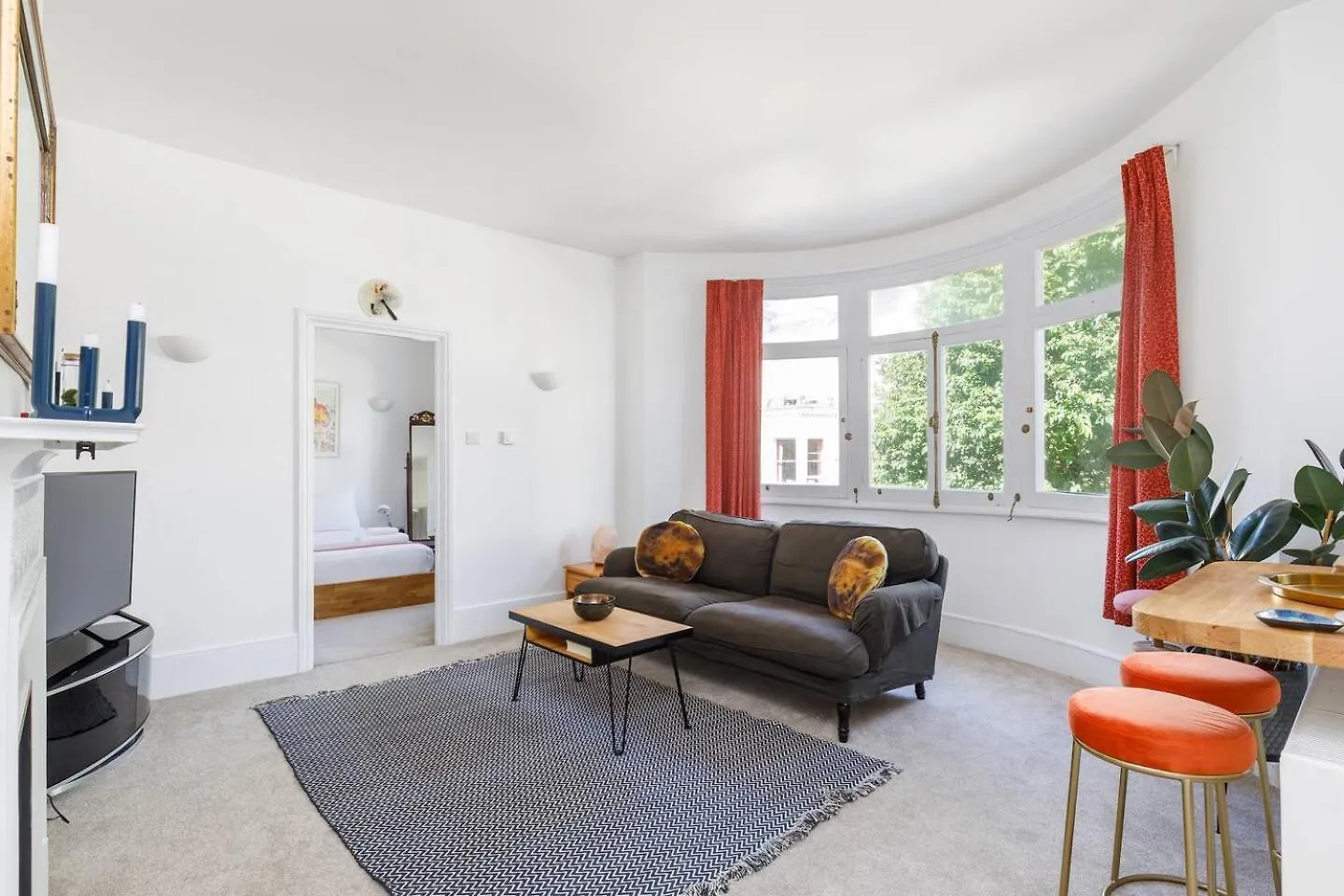 Central Brighton 1 Bedroom Apartment